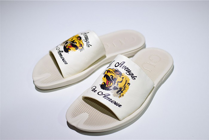 G*u*i leather slide sandal white with tiger womens 1k969e 3f7u f0089