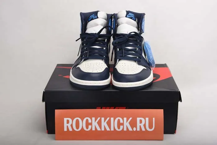 AIR JORDAN 1 OBSIDIAN UNIVERSITY BLUE 555088-140