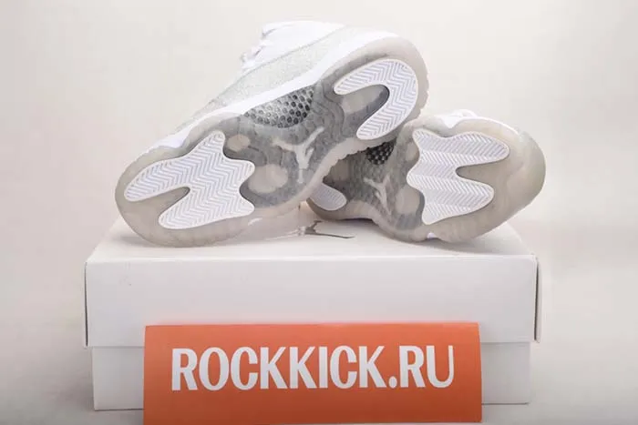 JORDAN 11 RETRO WHITE METALLIC SILVER - AR0715-100