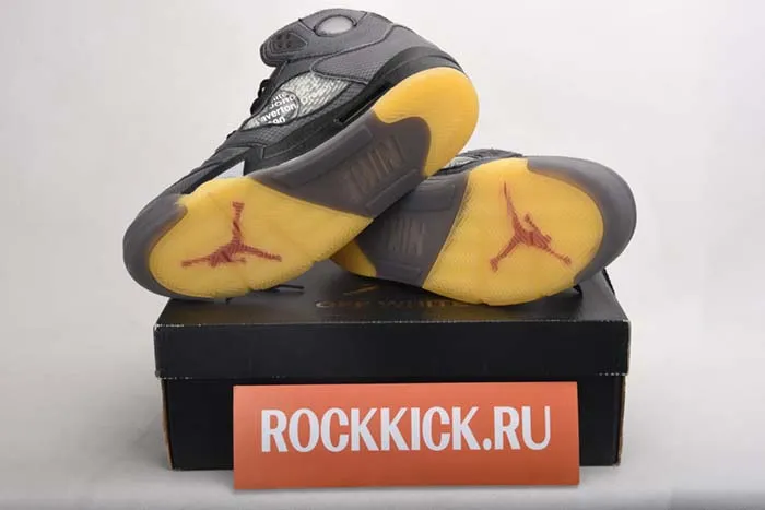 OFF WHITE AIR JORDAN 5 SP BLACK MUSLIN FIRE RED CT8480-001