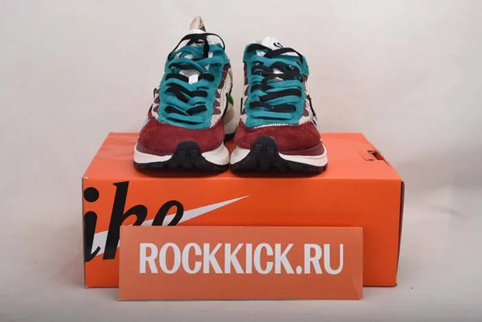 NIKE LDWAFFLE/SACAI CI9928 301