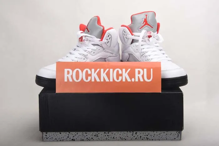 AIR JORDAN 5 RETRO FIRE RED DA1911-102