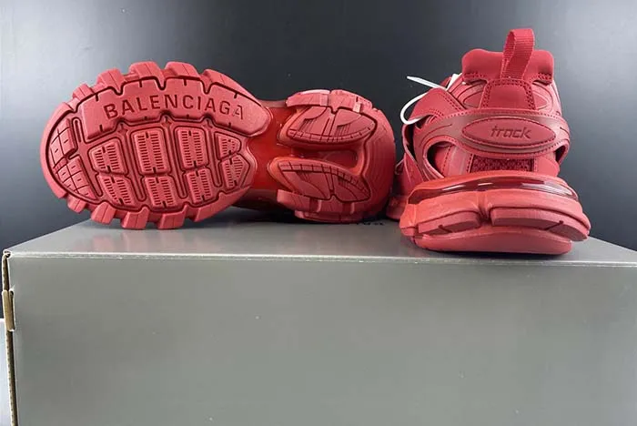 Ba*len*cia*ga track 3.0 542023 w2la1 6000