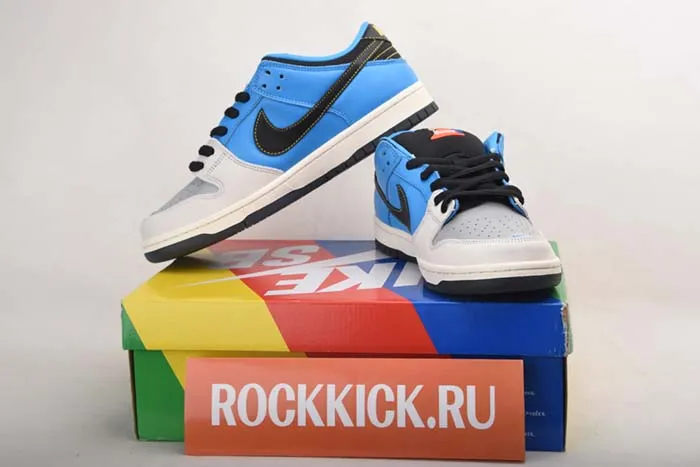 Instant Skateboard x Nike SB Dunk Low CZ5128-400