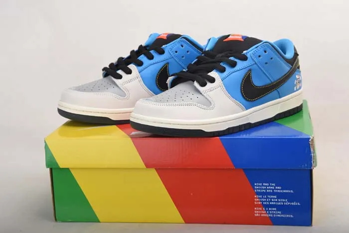 Instant Skateboard x Nike SB Dunk Low CZ5128-400