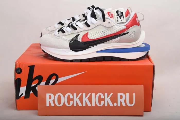 Sacai x Nike white red CV1363-100