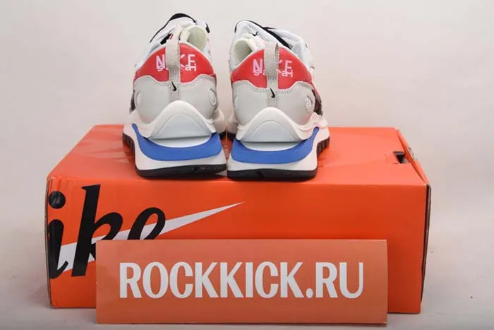 Sacai x Nike white red CV1363-100
