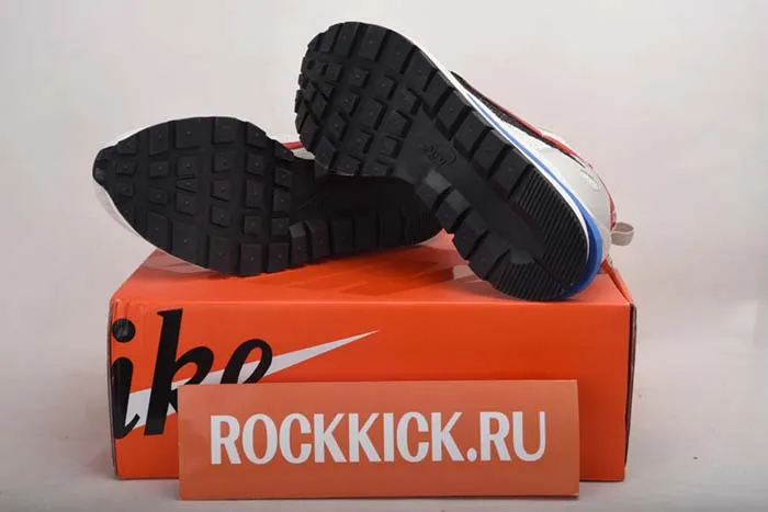 Sacai x Nike white red CV1363-100