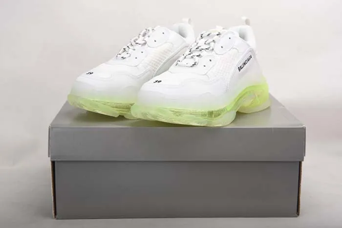 Ba*len*cia*ga triple s black sneaker 544351 w09o1 0828