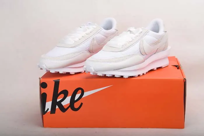 NIKE SACAI NIKE LDWAFFLE WHITE NYLON WHITE BV0073-101