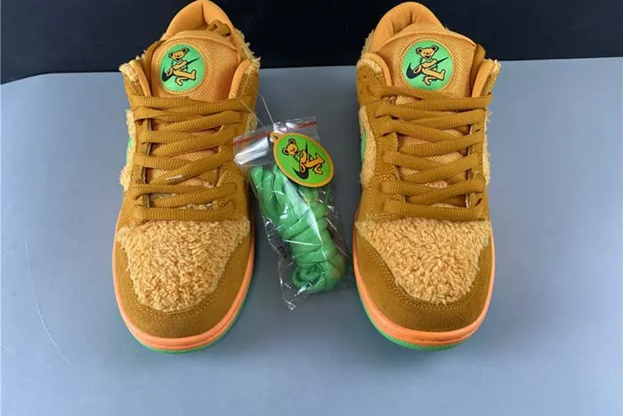 Grateful Dead x Nike SB Dunk Low Orange CJ5378-800
