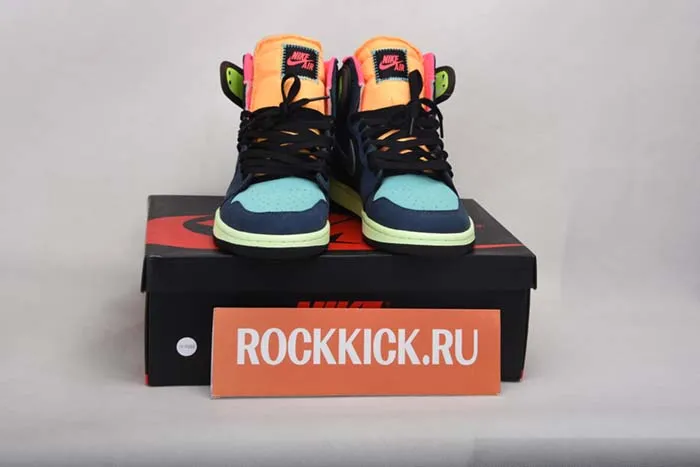 Jordan 1 High OG “Bio Hack” 555088-201