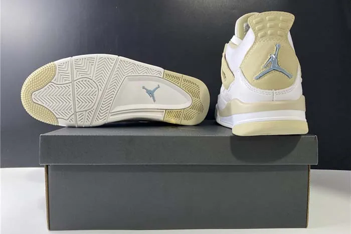 Air Jordan 4 GS Linen 487724-118