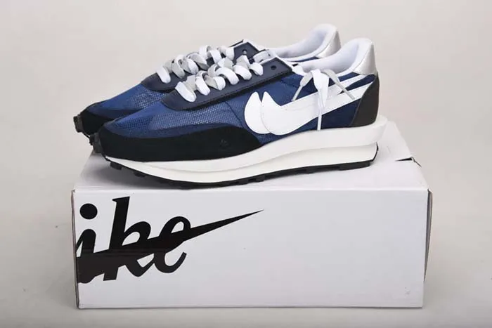 Fragment design x Sacai x Nike LDV Waffle bv0073-401
