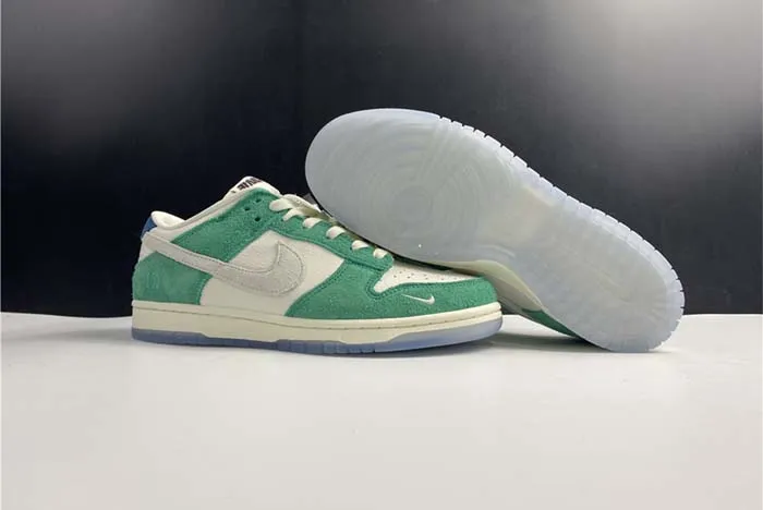 Kasina x Nike Dunk Low Road Sign Neptune Green CZ6501-101