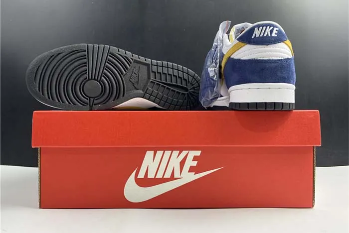 Kasina x Nike Dunk Low Industrial Blue CZ6501 100