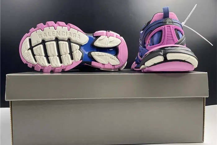 Ba*len*cia*ga led track trainers dark blue pink