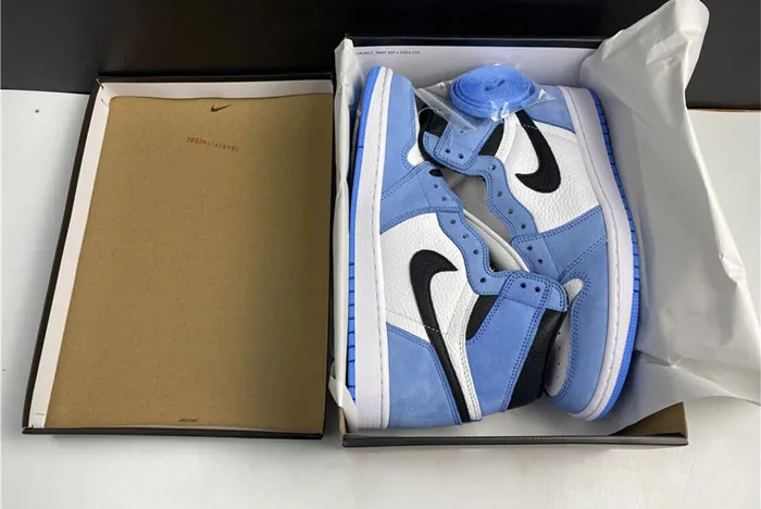 Air Jordan 1 High OG “University Blue 555088-134