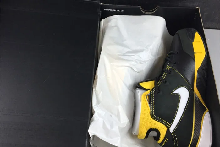 Undefeated x Nike Kobe 1 ZK1 AQ2728-003