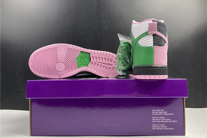 Nike SB Dunk High Invert Celtics CU7349-001