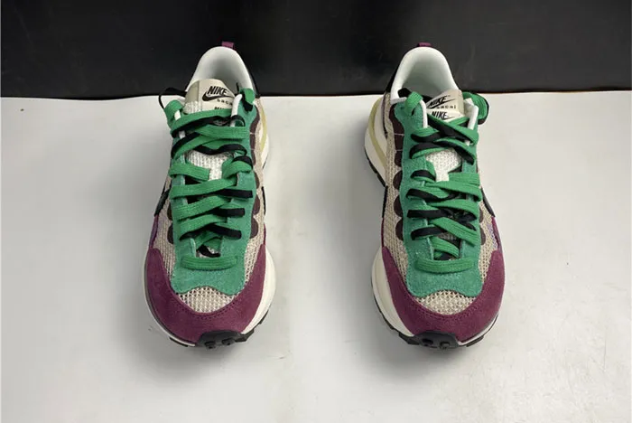 Sacai x Nike Vaporwaffle "Villain Red