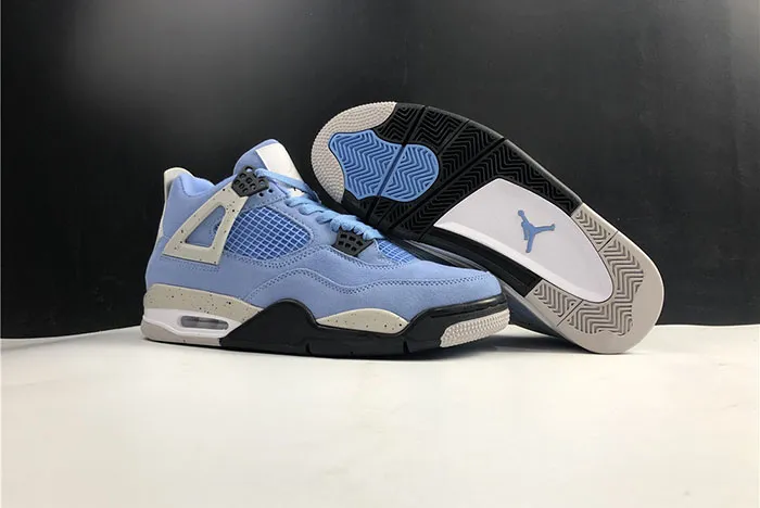 AIR JORDAN 4 UNC UNIVERSITY BLUE CT8527-400