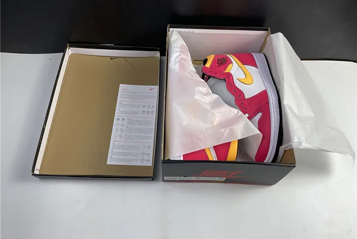 Air Jordan 1 High OG Light Fusion Red 555088-603