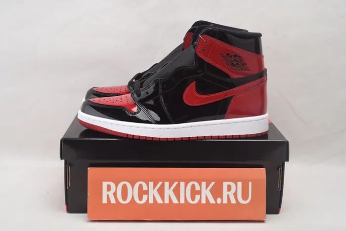 Air Jordan 1 Retro High OG Varsity Red  Black white 555088 063