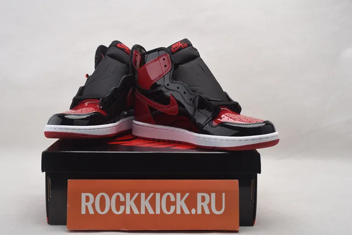 Air Jordan 1 Retro High OG Varsity Red  Black white 555088 063