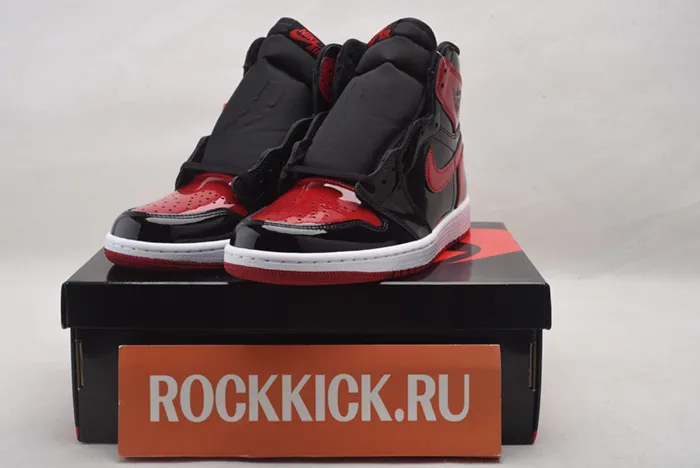 Air Jordan 1 Retro High OG Varsity Red  Black white 555088 063