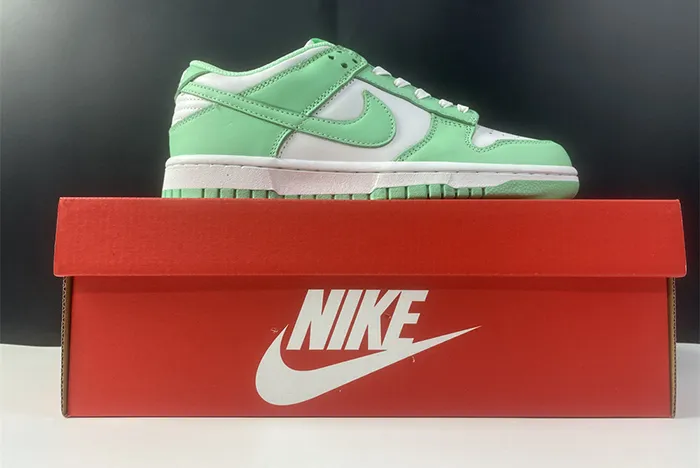 Nike Dunk Low Green Glow DD1503-105