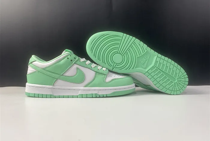 Nike Dunk Low Green Glow DD1503-105