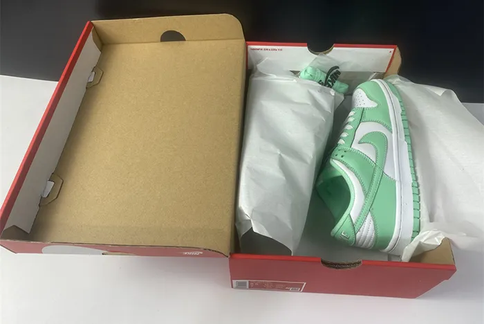 Nike Dunk Low Green Glow DD1503-105