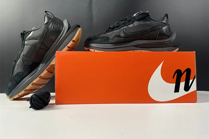 Nike Vaporwaffle Sacai Black Gum DD1875001