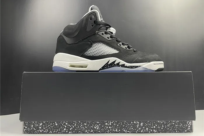 AIR JORDAN 5 DOERNBECHER 633068-010