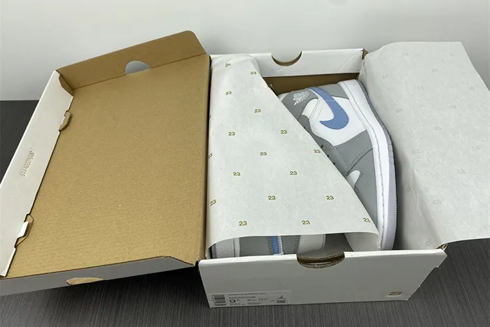 JORDAN 1 MID WOLF GREY ALUMINIUM BQ6472-105
