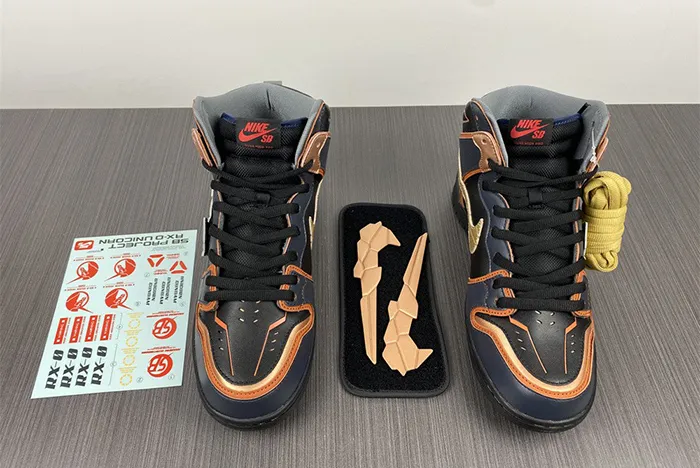 Nike SB Dunk High RX-0Unicorn Gundam 02 Banshee DH7717-400