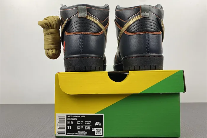 Nike SB Dunk High RX-0Unicorn Gundam 02 Banshee DH7717-400