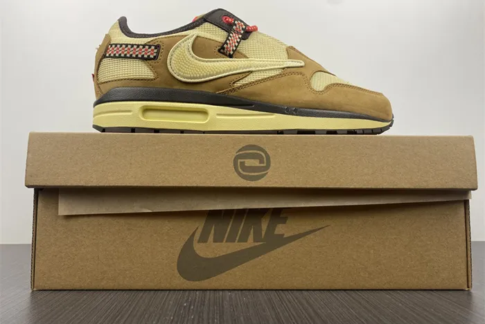 Travis Scott Nike Air Max 1 DO9392 700