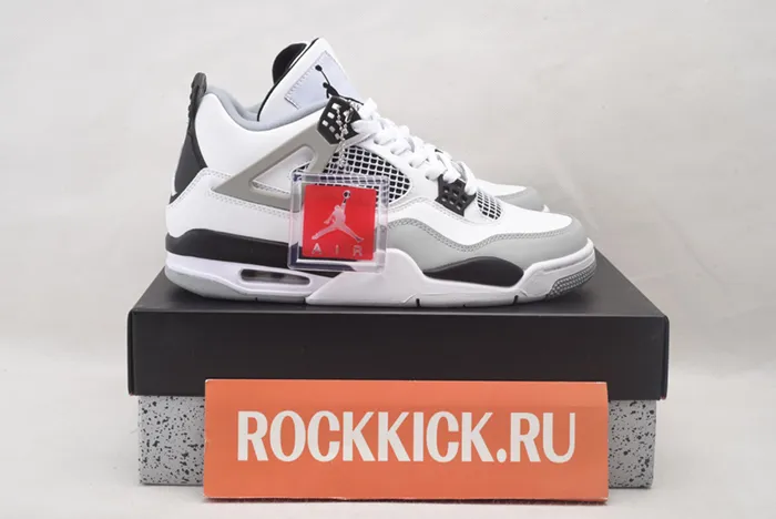 1 Air Jordan 4 Retro Light Smoke Grey CT8527 021