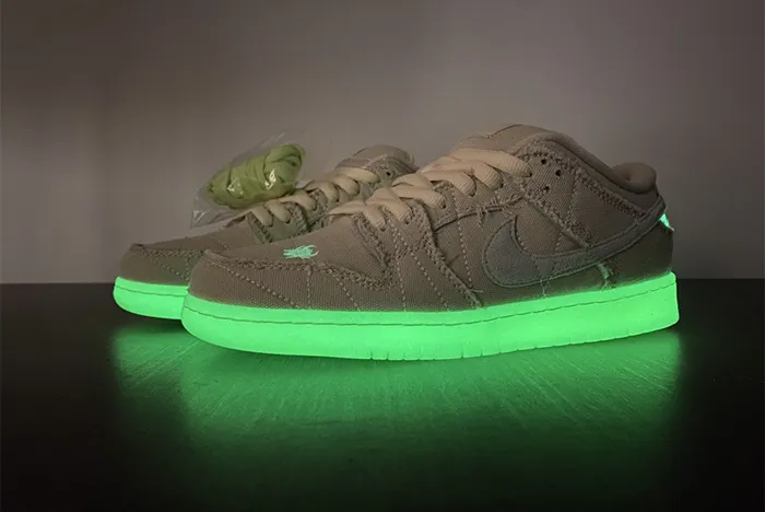 Nike SB Dunk Low Mummy DM0774-111