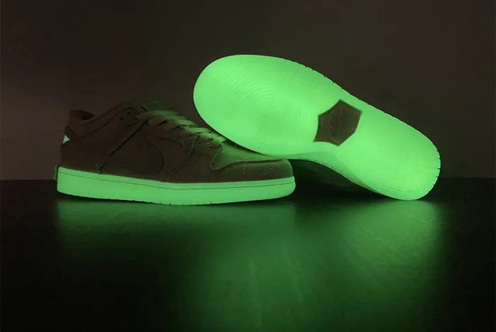 Nike SB Dunk Low Mummy DM0774-111