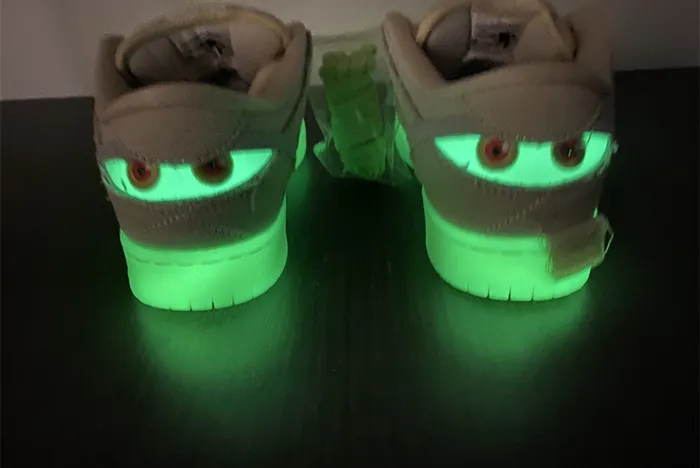 Nike SB Dunk Low Mummy DM0774-111