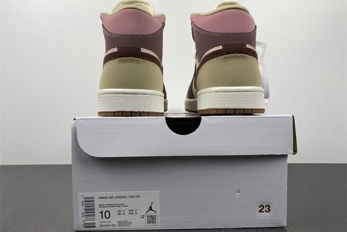 Air Jordan 1 Mid DO7440-821