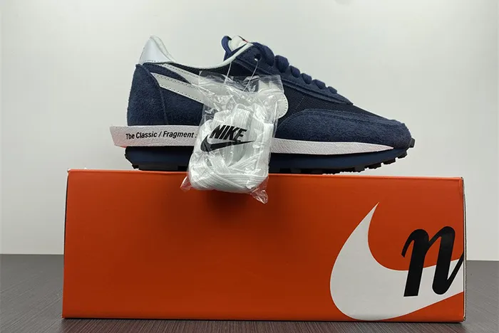 SACAI NIKE FRAGMENT DH2684 400