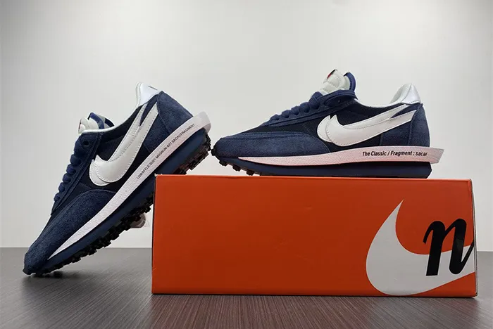 SACAI NIKE FRAGMENT DH2684 400