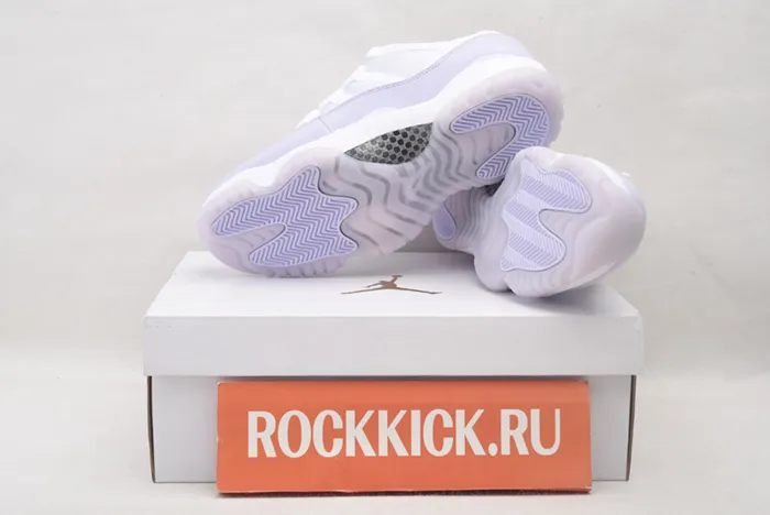 Air Jordan 11 Low Pure Violet AH7860-101