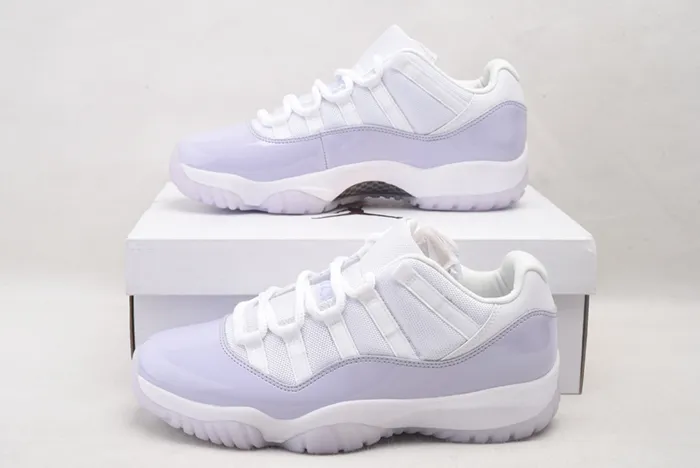 Air Jordan 11 Low Pure Violet AH7860-101