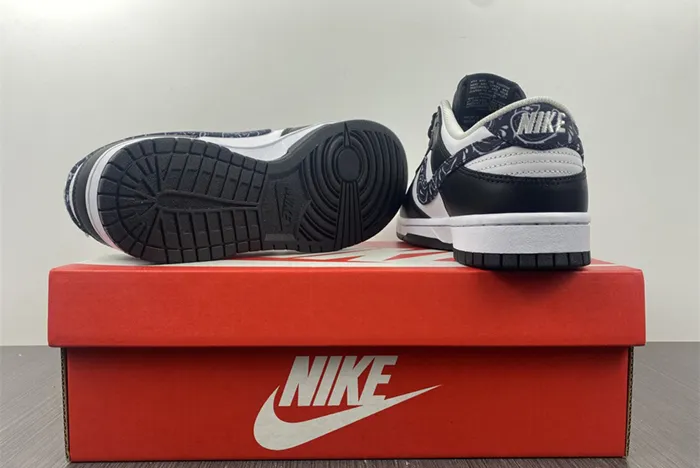 NIKE DUNK LOW BLACK PAISLEY DH4401 100