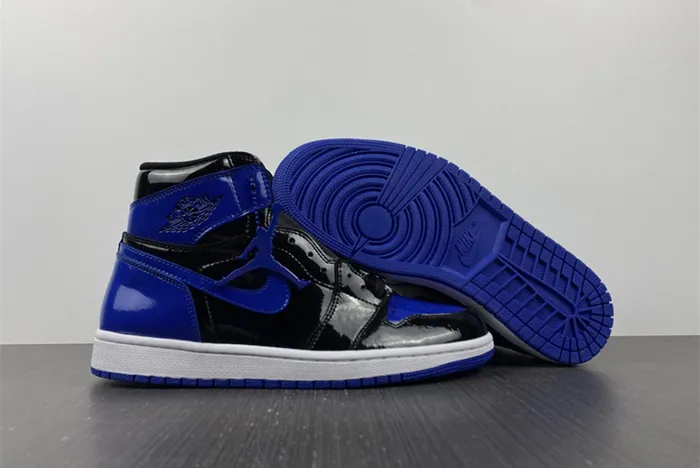 Air Jordan 1 Retro High OG Dark Marina Blue/Black-White 555088-404
